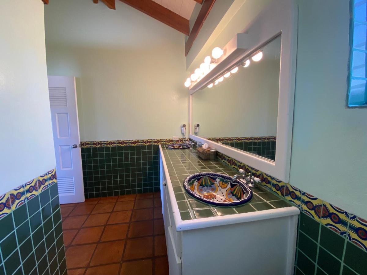 Tranquility Beach Suites Placencia Екстериор снимка