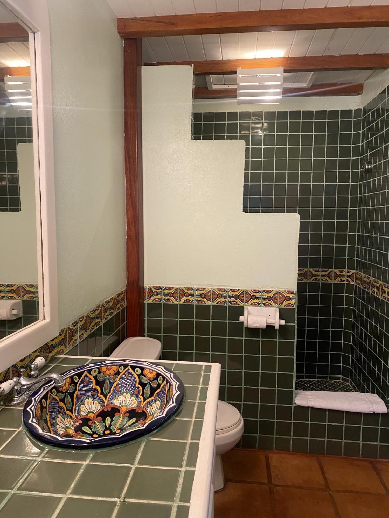 Tranquility Beach Suites Placencia Стая снимка